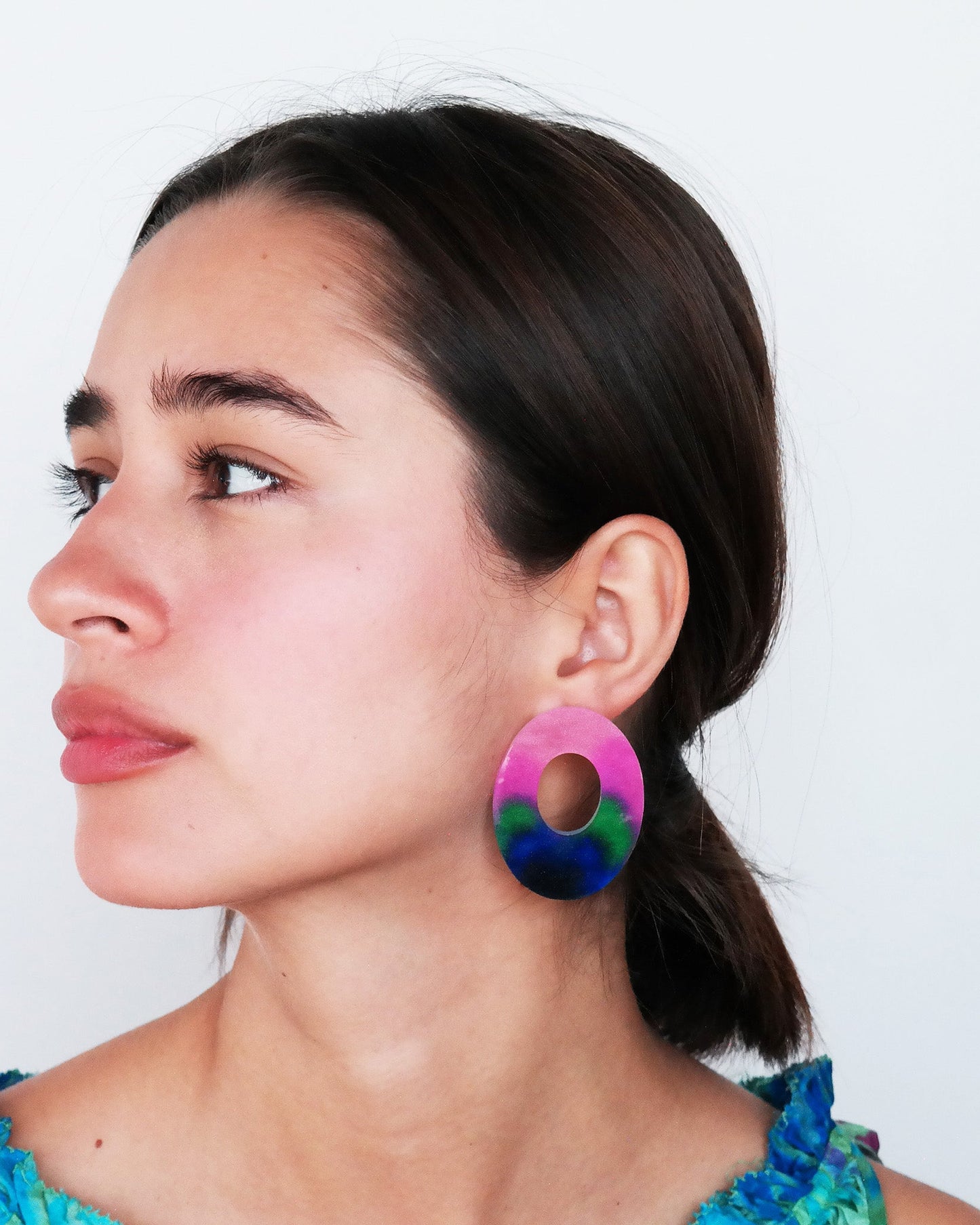 SINGLE ECLIPSE EARRINGS