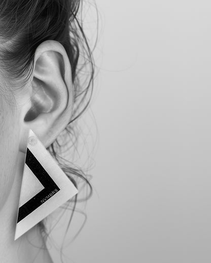 WHITE SILK SQUARE EARRINGS