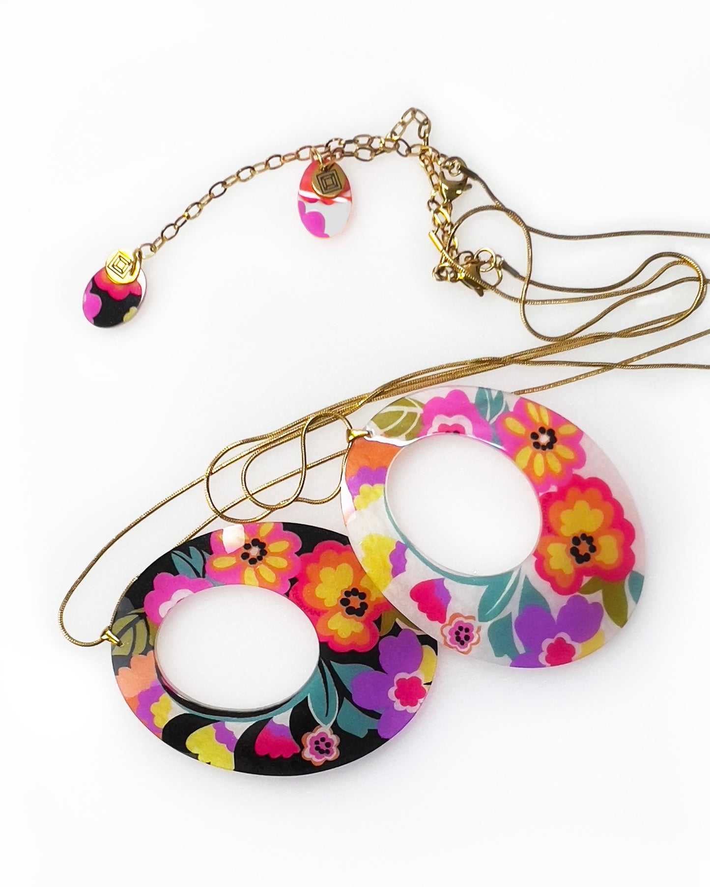 BOTANICAL MEDLEY SOLO ECLIPSE NECKLACE WHITE